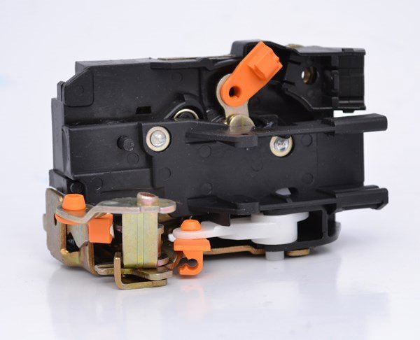 Arka Sol Kapı Kilidi