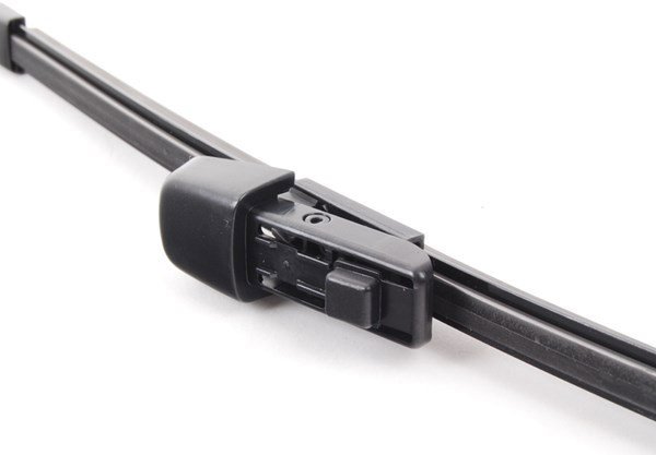 Volkswagen Polo 2018-2020  Bosch Arka Cam Sileceği 3397008634