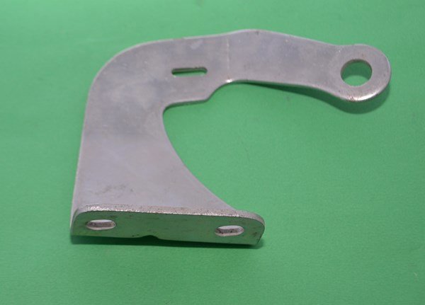 Ön Sağ Kaput Menteşesi