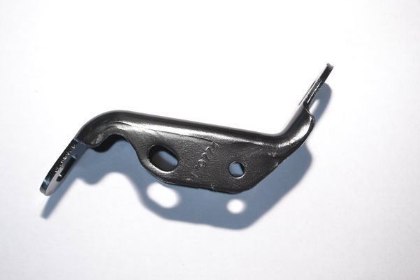 Sağ Orta Kapı Rayı Orta Taşıyıcı 