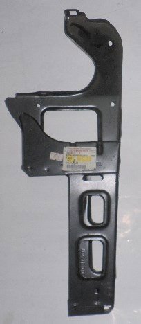 Ön Sol Tampon Bağlantı Ayağı