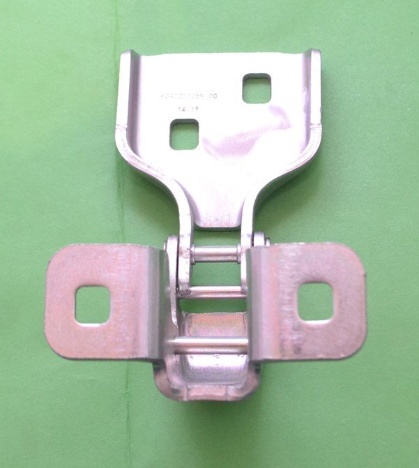 Ön Kapı Menteşesi