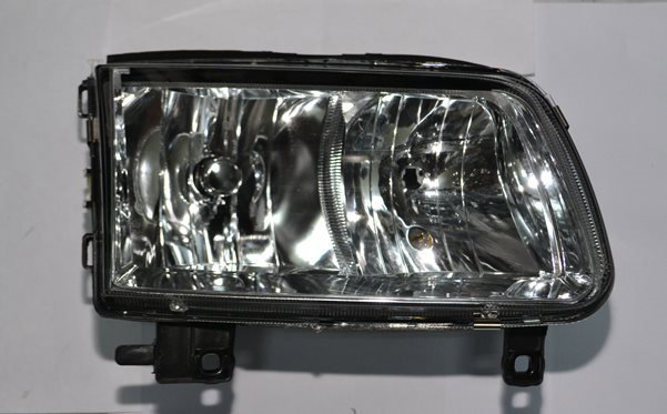 Volkswagen Polo 1998-2002  İrauto Sağ Far HVW1441R00E