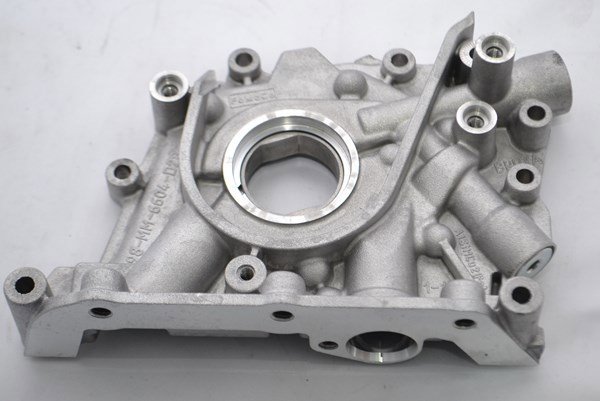 Ford Focus 1998-2002  Pierburg Yağ Pompası 704274020