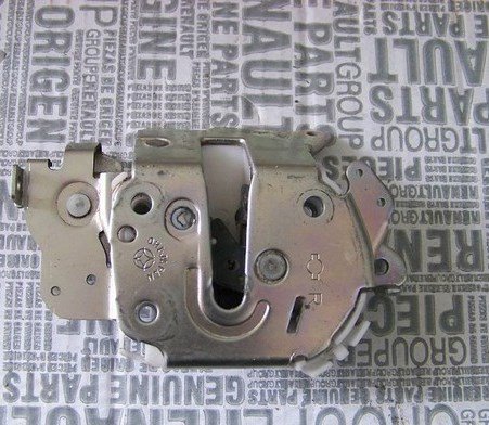 Arka Sağ Kapı Kilidi