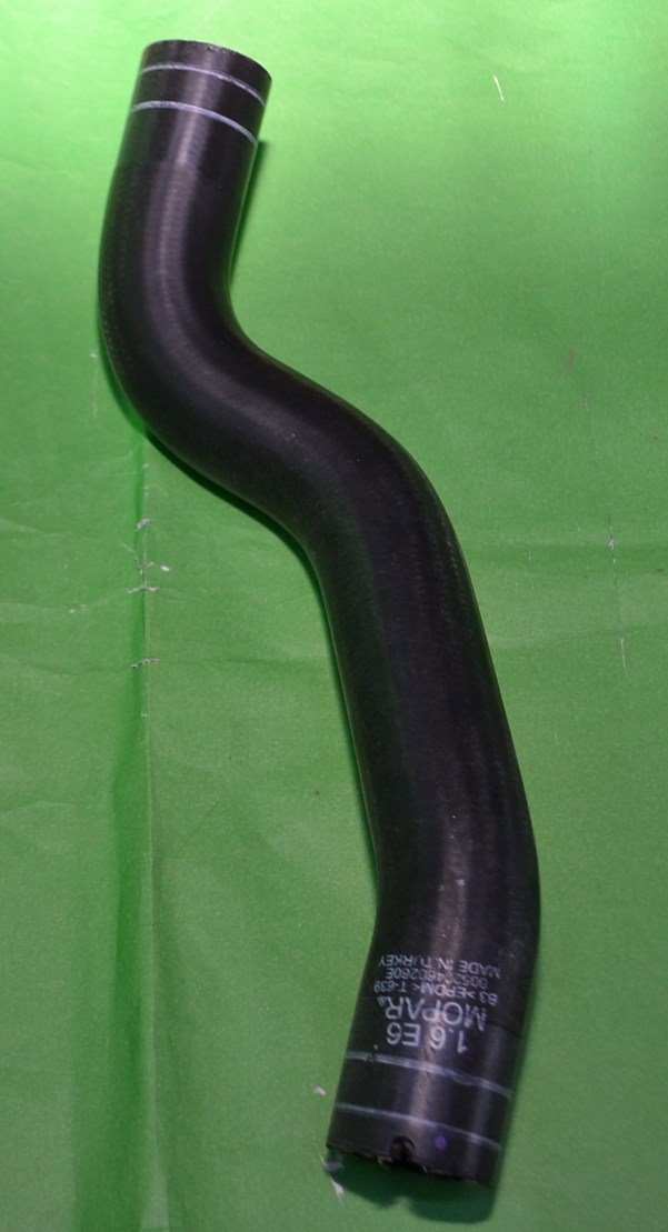 Motor Radyatörü Üst Su Hortumu