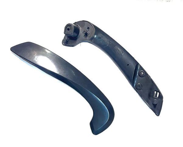 Sağ Ön Kapı Çekme Kolu